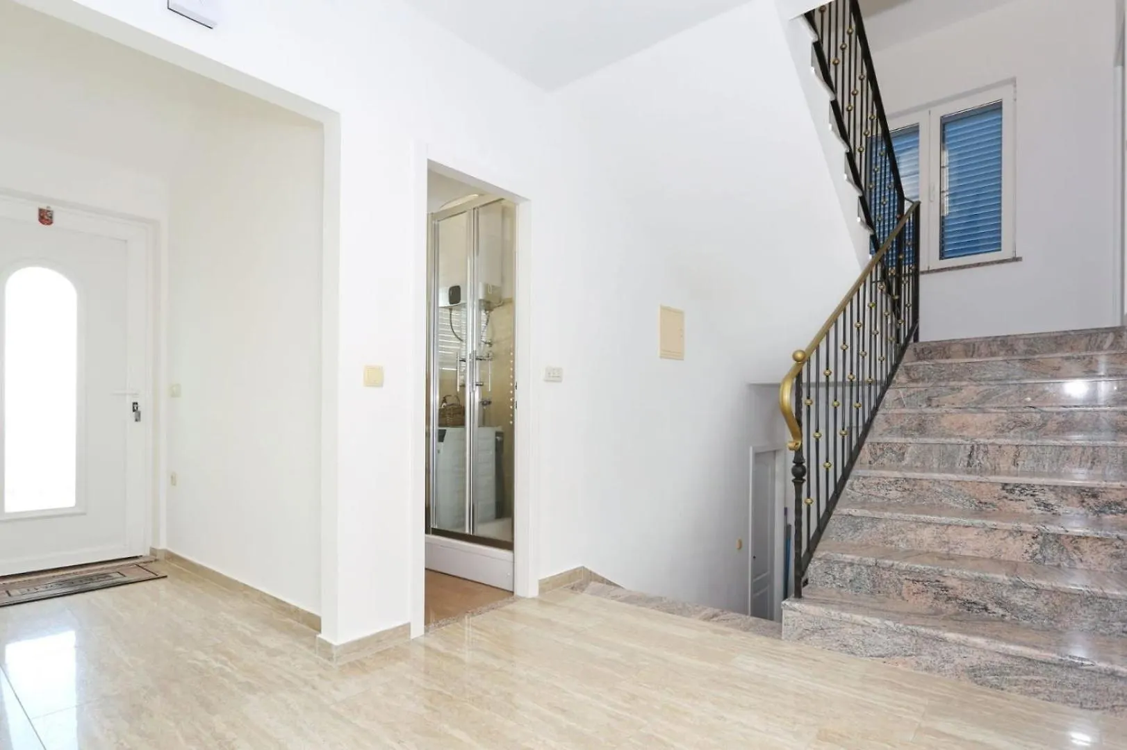 Beachfront Holiday House Victoria - Crowonder Luxury Rent Zaton  Prázdninový dům