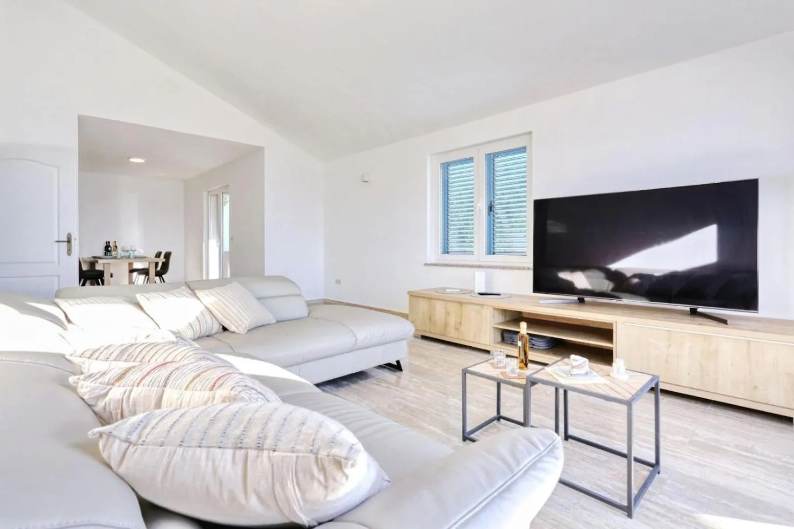 Beachfront Holiday House Victoria - Crowonder Luxury Rent Zaton  Zaton (Zadar)