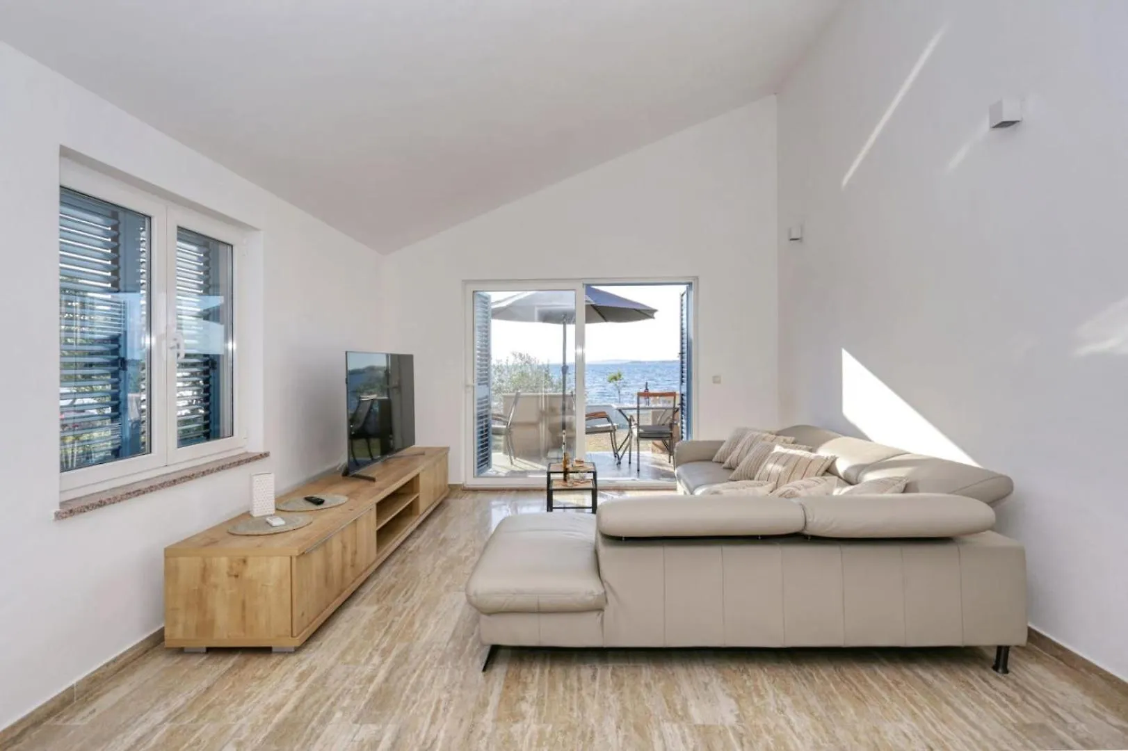 Beachfront Holiday House Victoria - Crowonder Luxury Rent Zaton  0*, Zaton (Zadar) Croatia