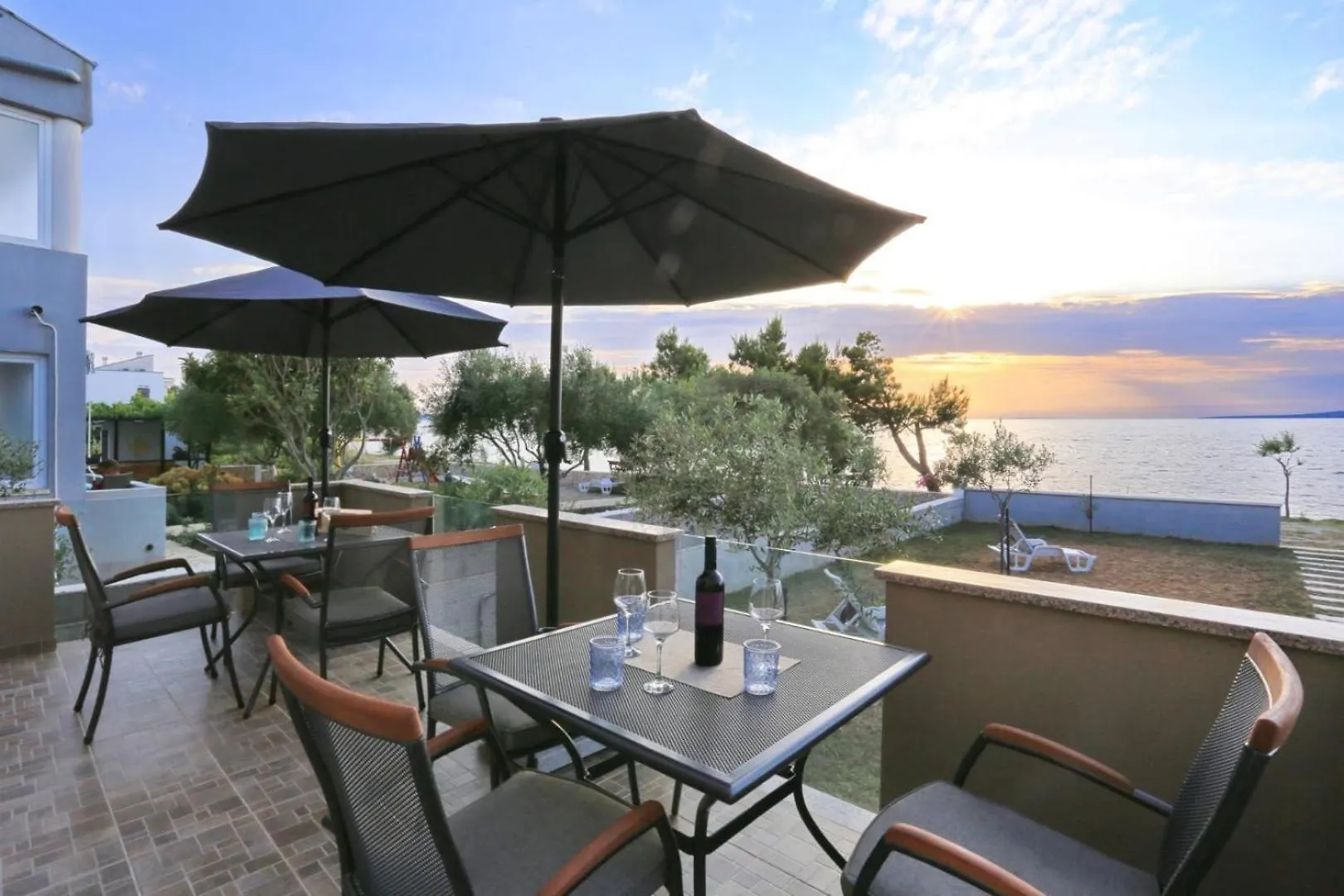 Beachfront Holiday House Victoria - Crowonder Luxury Rent Zaton  Holiday home Zaton (Zadar)