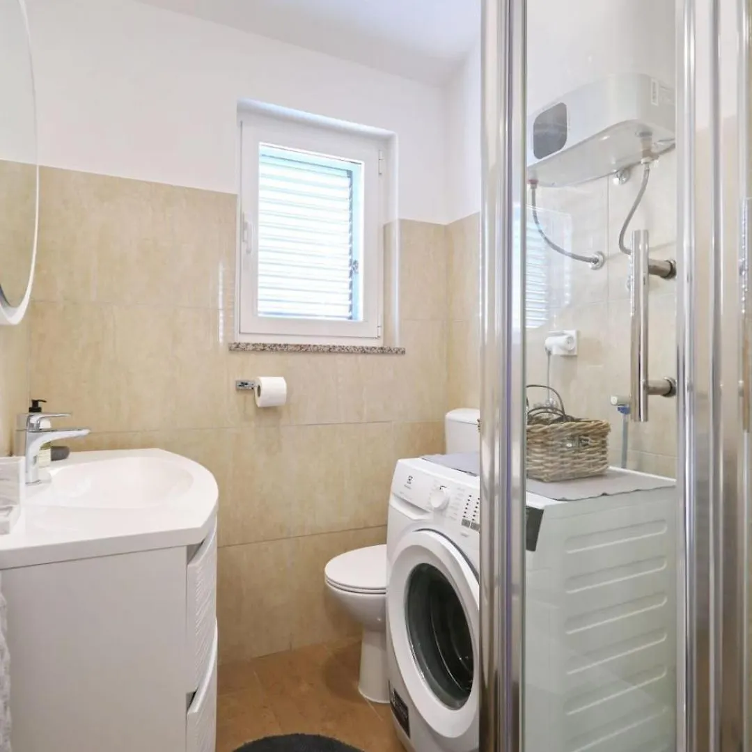 Beachfront Holiday House Victoria - Crowonder Luxury Rent Zaton  0*, Zaton (Zadar) Croatia