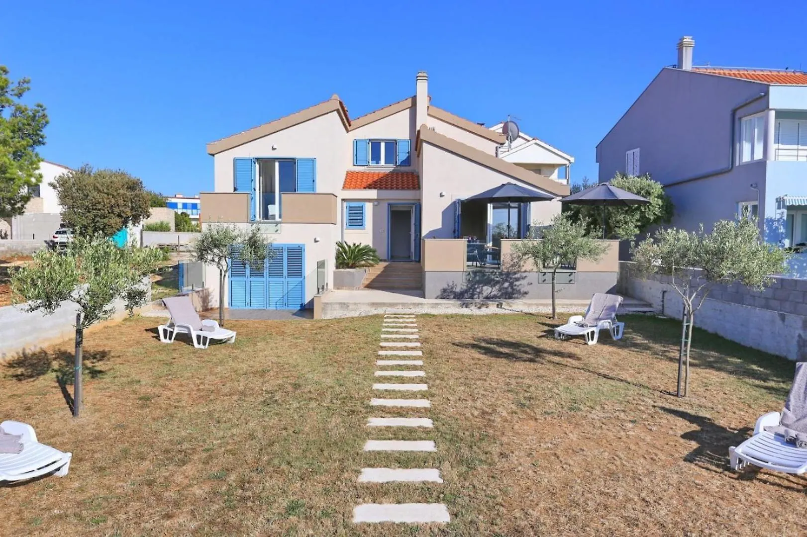 Beachfront Holiday House Victoria - Crowonder Luxury Rent Zaton  Zaton (Zadar)