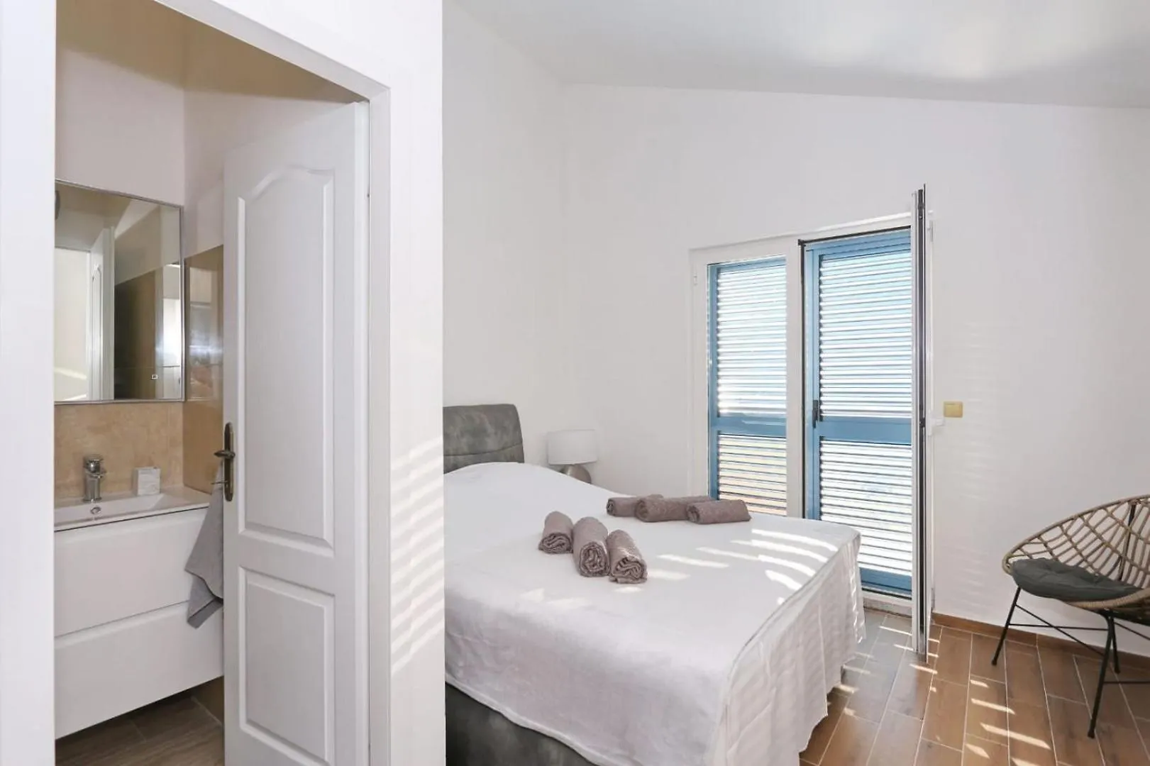 Holiday home Beachfront Holiday House Victoria - Crowonder Luxury Rent Zaton  Croatia