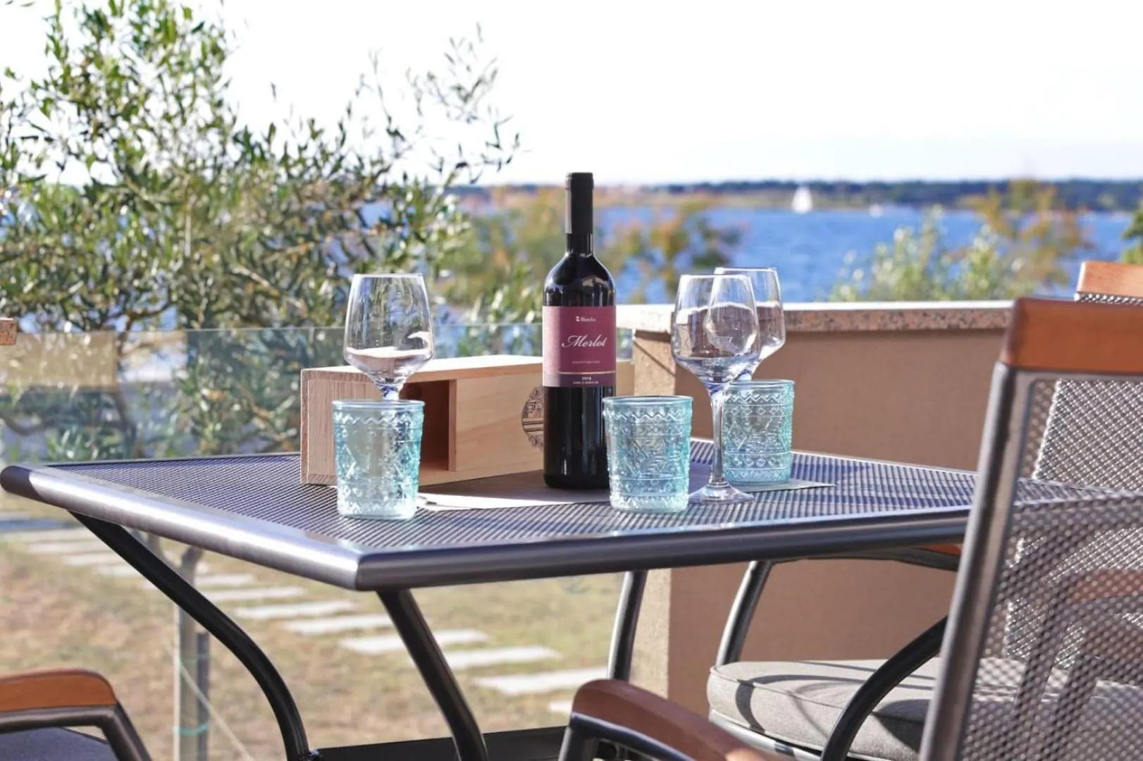 Beachfront Holiday House Victoria - Crowonder Luxury Rent Zaton