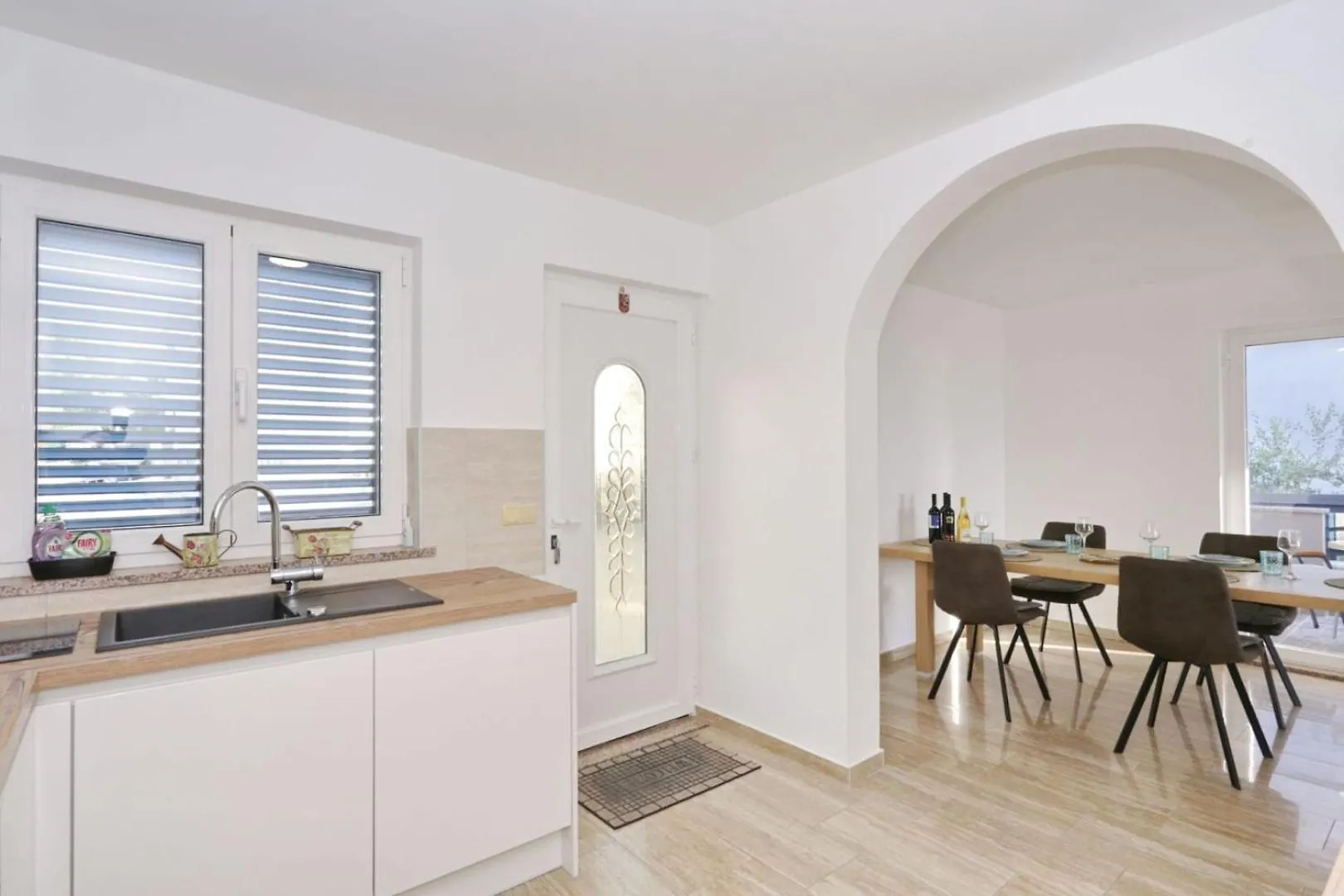 Beachfront Holiday House Victoria - Crowonder Luxury Rent Zaton  Holiday home Zaton (Zadar)
