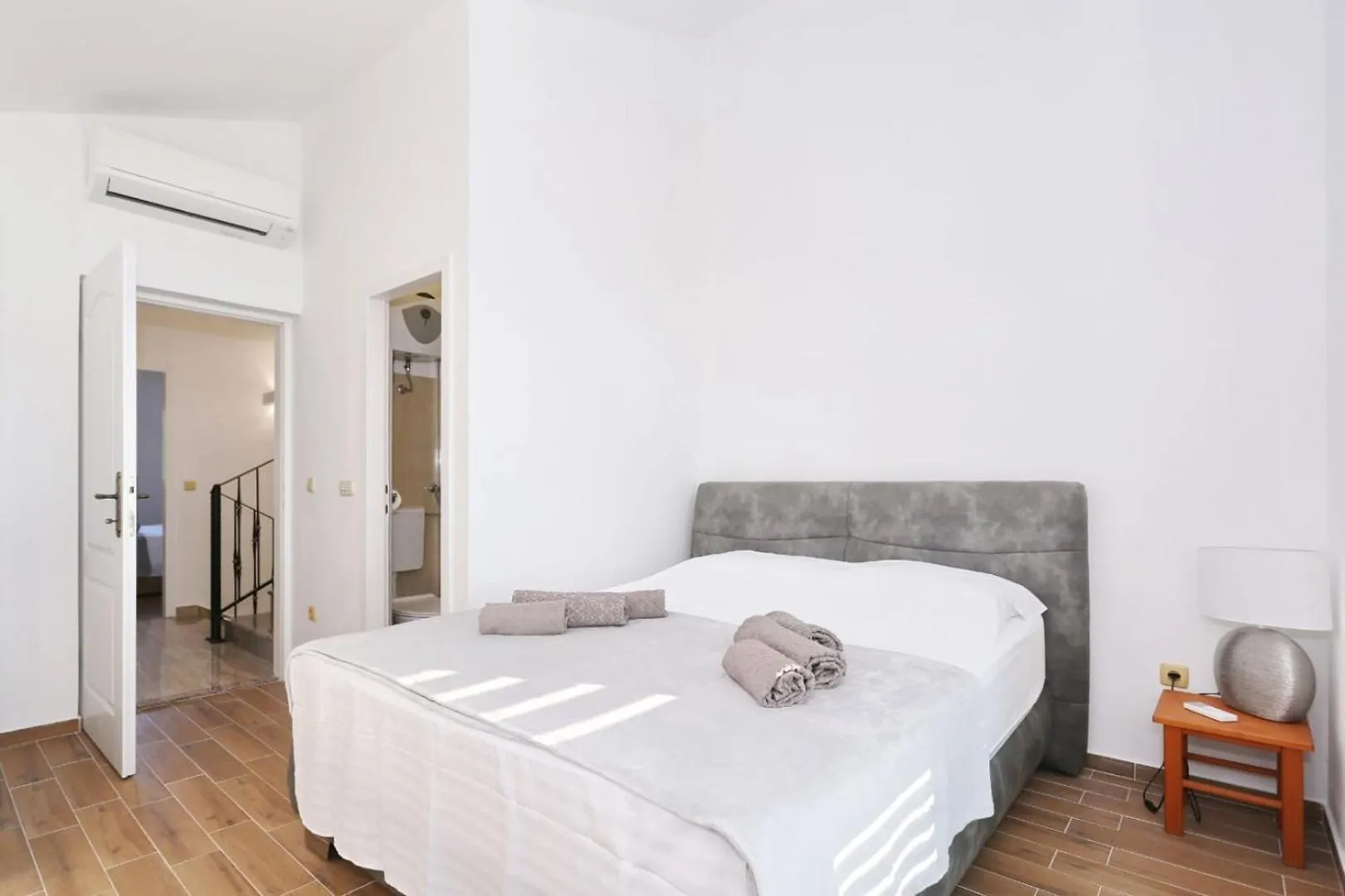 Beachfront Holiday House Victoria - Crowonder Luxury Rent Zaton  0*, Zaton (Zadar) Croatia