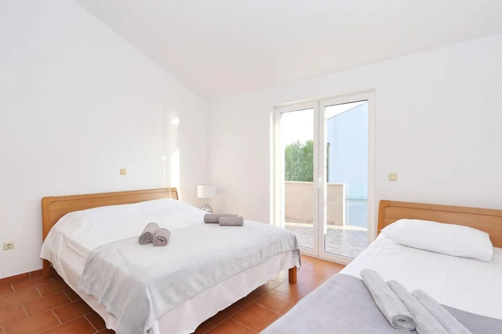 Beachfront Holiday House Victoria - Crowonder Luxury Rent Zaton  Holiday home Zaton (Zadar)
