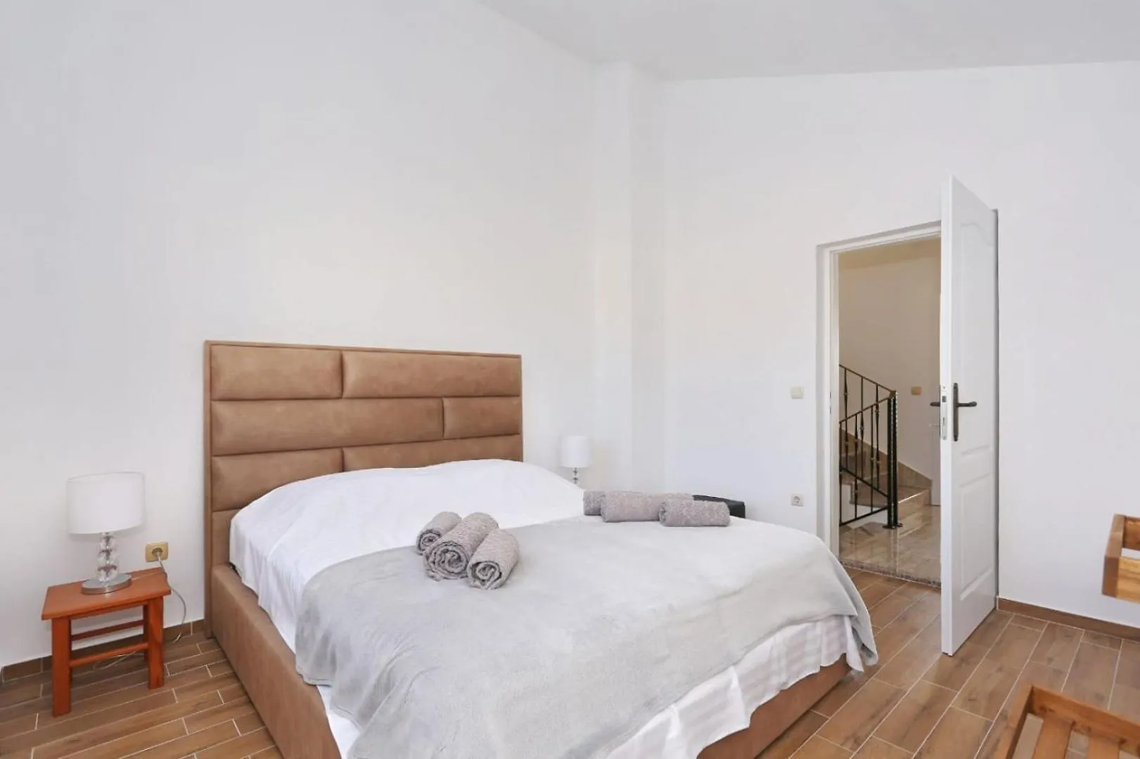 Beachfront Holiday House Victoria - Crowonder Luxury Rent Zaton  0*, Zaton (Zadar)